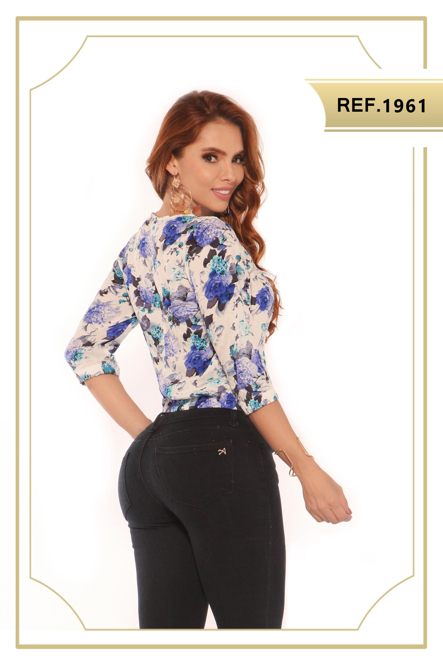 Blusa Estampada con Guipur